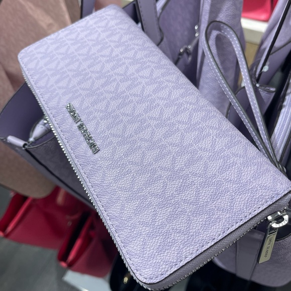 MICHAEL KORS Jet Set Large Signature Logo Continental Wallet Wristlet Lt Quartz - Picture 5 of 16